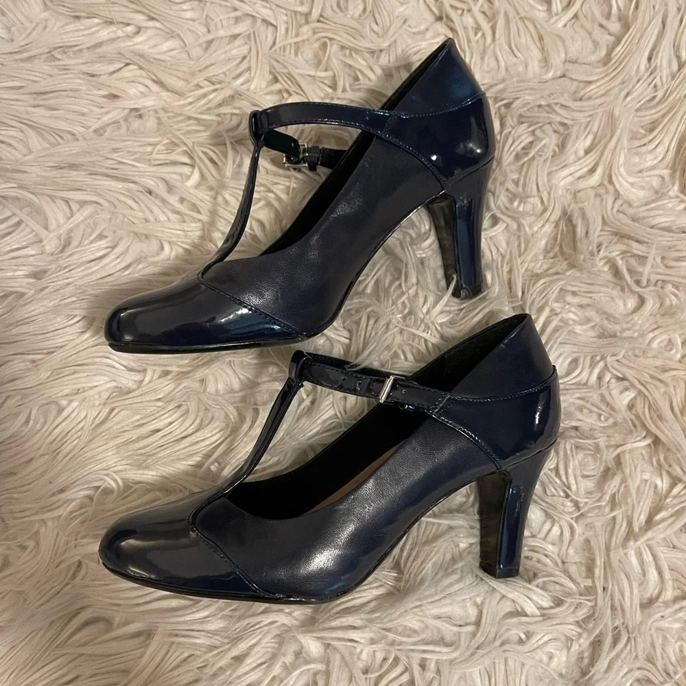 Navy | Giana Bernini | Memory Foam | Heels - Picture 3 of 15